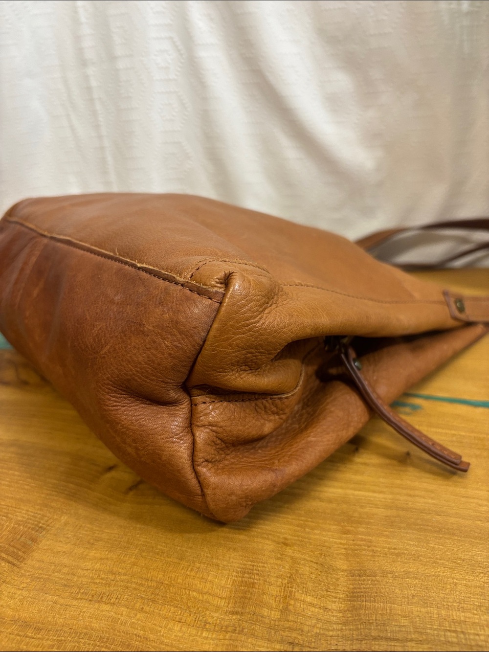 American Leather Co. Cognac Brown Genuine Leather Tote Shoulder Bag - Picture 9 of 15